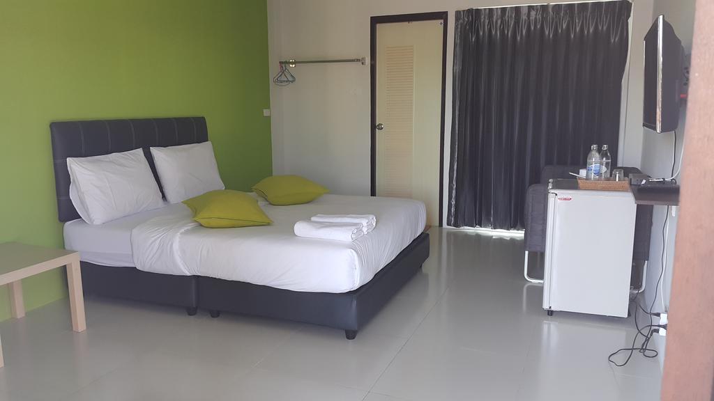 The Clover Lampang Exterior foto